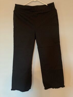 Black Cropped Frayed-Hem Pull On Pants sz 6 Made and Loved Loft